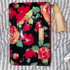dooney and bourke zipper pouch